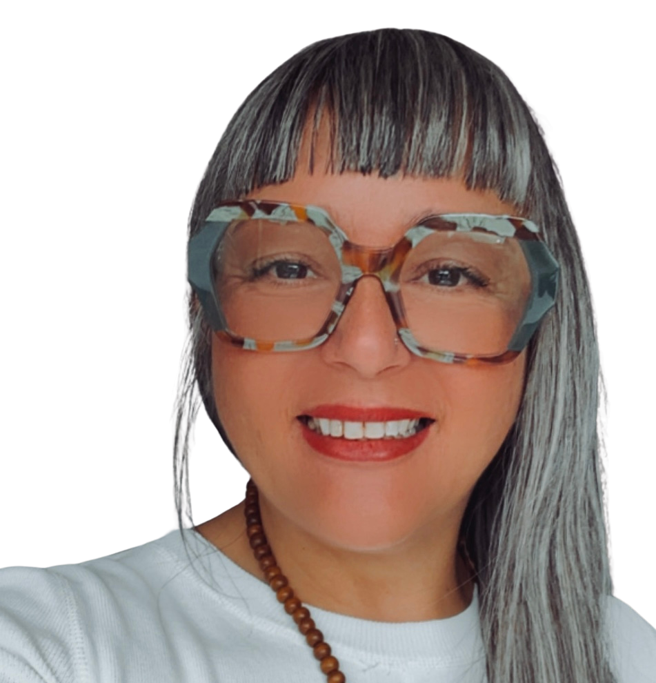 femme bras ouvert avec forfait j'agis